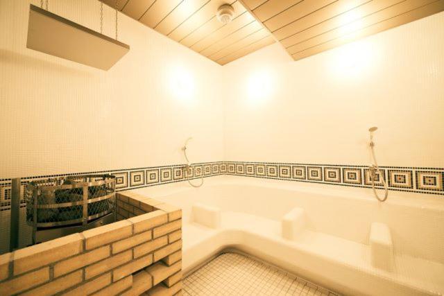Sauna & Cabin Thermae-Yu Nishiazabu Tokyo Esterno foto
